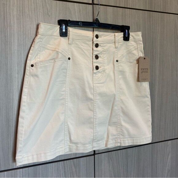 NWT Frye & Co Cream Denim Mini Skirt Size 12 - Picture 3 of 5